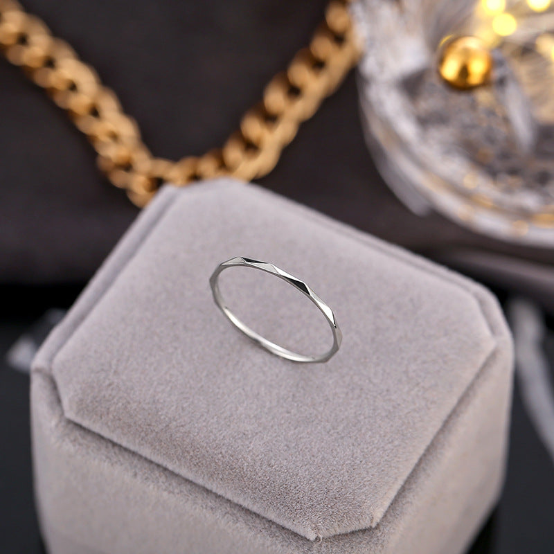 Damen eleganter Ring mit facettiertem Design Shop Nory