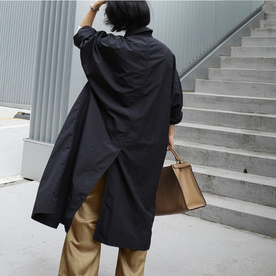 Damen Leichter Maxi-Trenchcoat im minimalistischen Oversize-Cut mit hohem Stehkragen und verdeckter Knopfleiste Shop Nory