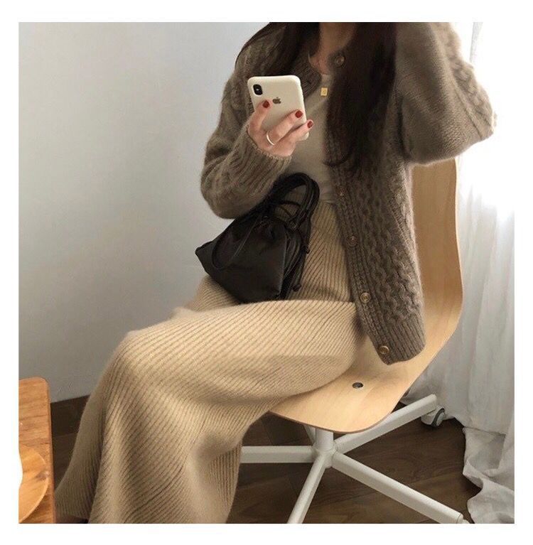Damen Kuscheliger Zopfmuster-Cardigan aus Mohair‑Optik mit geripptem Saum und dekorativen Knöpfen Shop Nory