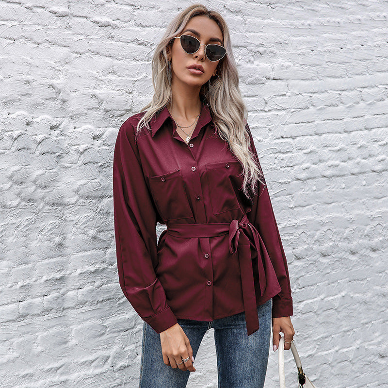 Damen Satin-Hemdbluse mit Taillengürtel, Brusttaschen und langen Ärmeln Shop Nory