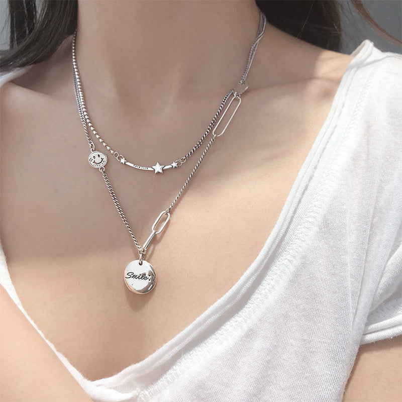 Damen Halskette mit kreativem Smiley-Anhänger und stilvollem Design Shop Nory