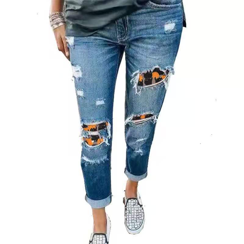 Damen Boyfriend-Jeans mit kreativen Applikationen
