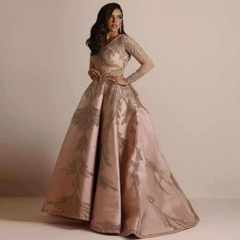 Damen Glamouröses Abendkleid mit schimmernden Pailletten und tiefem V-Ausschnitt