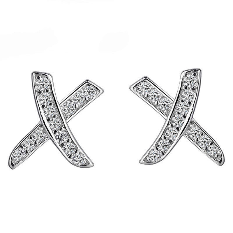 Damen-Ohrstecker mit funkelndem Zirkonia-Besatz und modernem X-Design Shop Nory