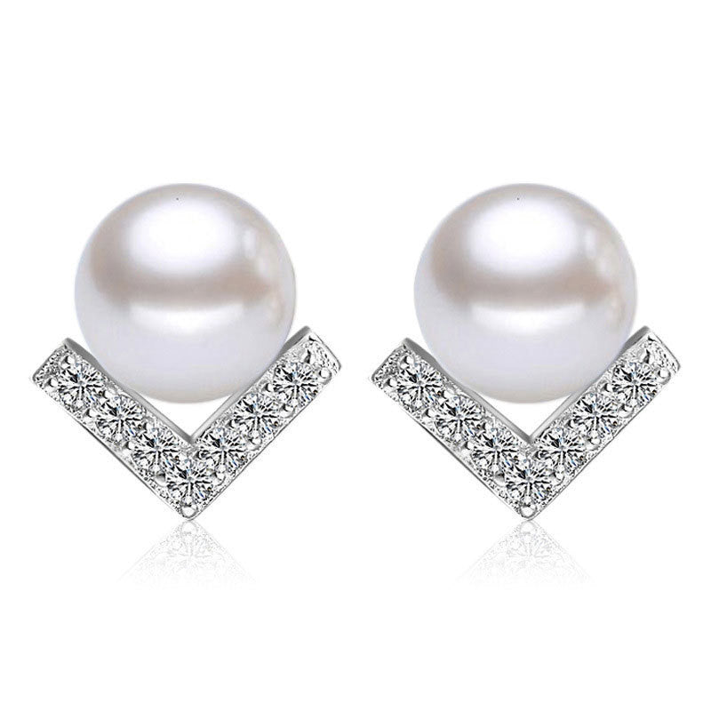 Damen Ohrstecker mit elegantem Perlen-Design und funkelnden Zirkonia-Akzenten Shop Nory