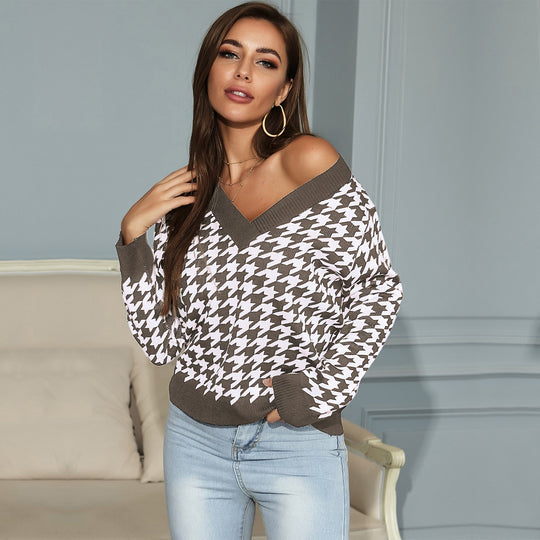 Damen Grobgestrickter Hahnentritt-Pullover mit weitem V‑Ausschnitt und off-shoulder Optik Shop Nory