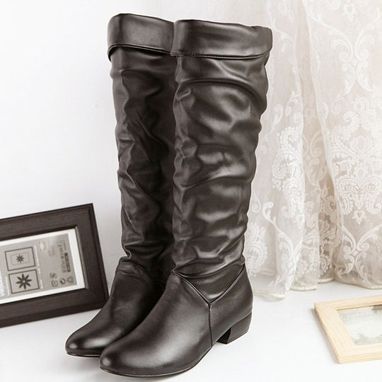 Damen kniehohe Slouch-Stiefel mit Umschlag und flachem Absatz Shop Nory