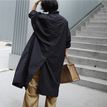 Damen Langer Oversize-Dustercoat mit Rückenschlitz, überschnittener Schulter und praktischen Eingrifftaschen Shop Nory