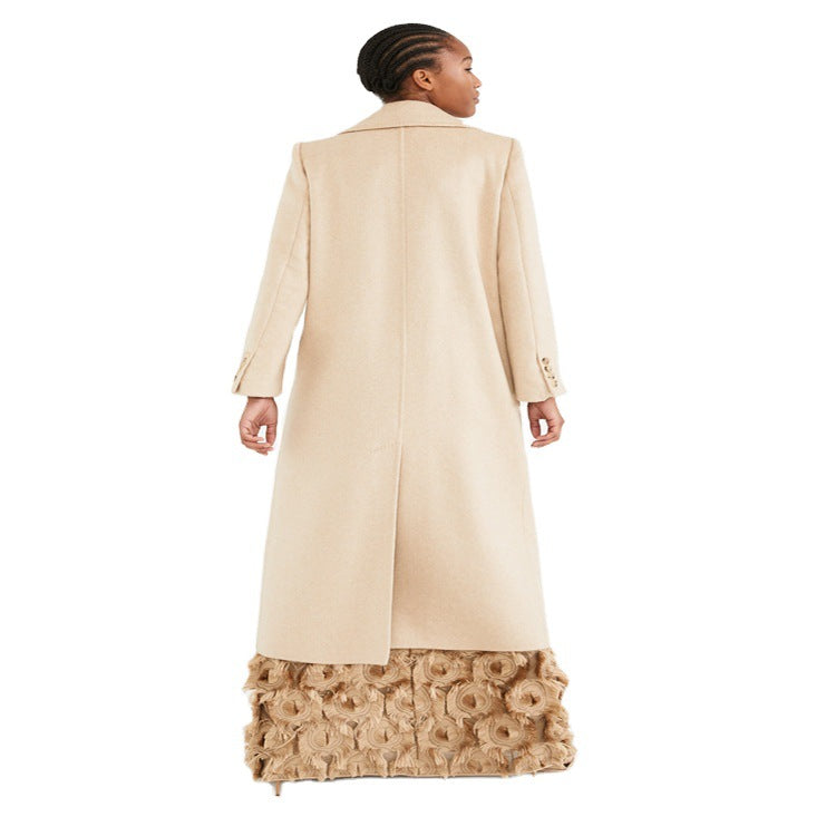 Damen Maxikleid mit dreidimensionaler Rosettenstruktur und feinem Ledergürtel Shop Nory
