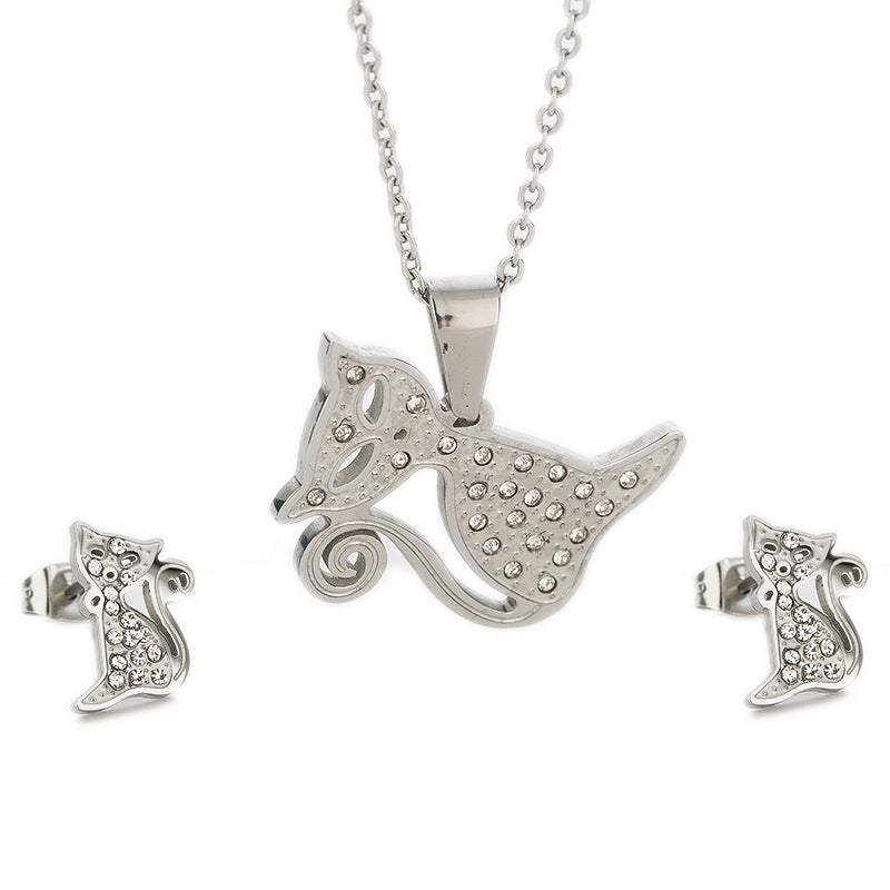Damen Schmuckset mit funkelndem Fuchs-Anhänger und passenden Ohrsteckern Shop Nory