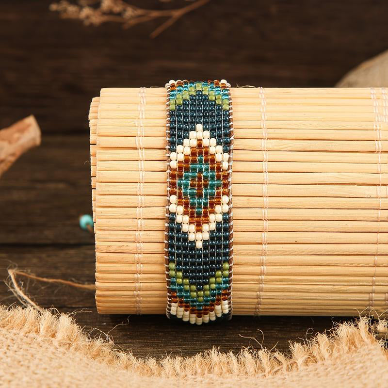Handgewebtes Böhmisches Armband | Shop Nory