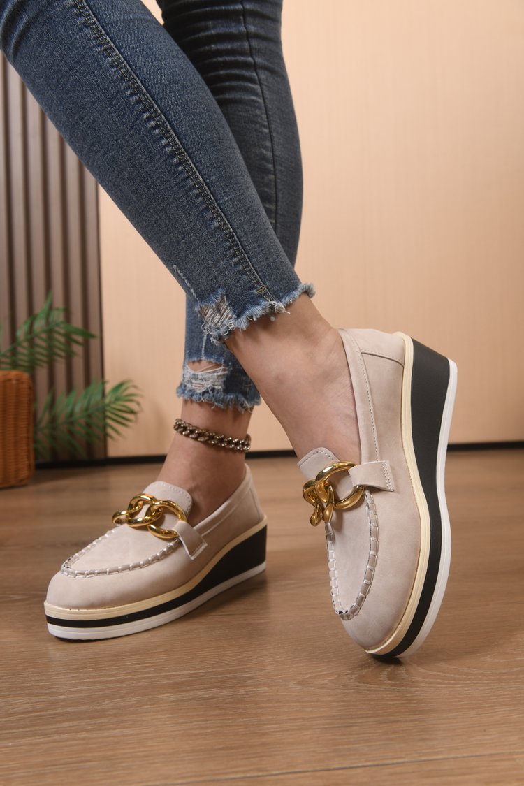 Orthopädische Slipper mit dicker Sohle und Ketten