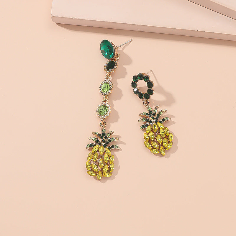 Tropisches Karibik-Gefühl asymmetrische Ananas-Ohrringe | Shop Nory