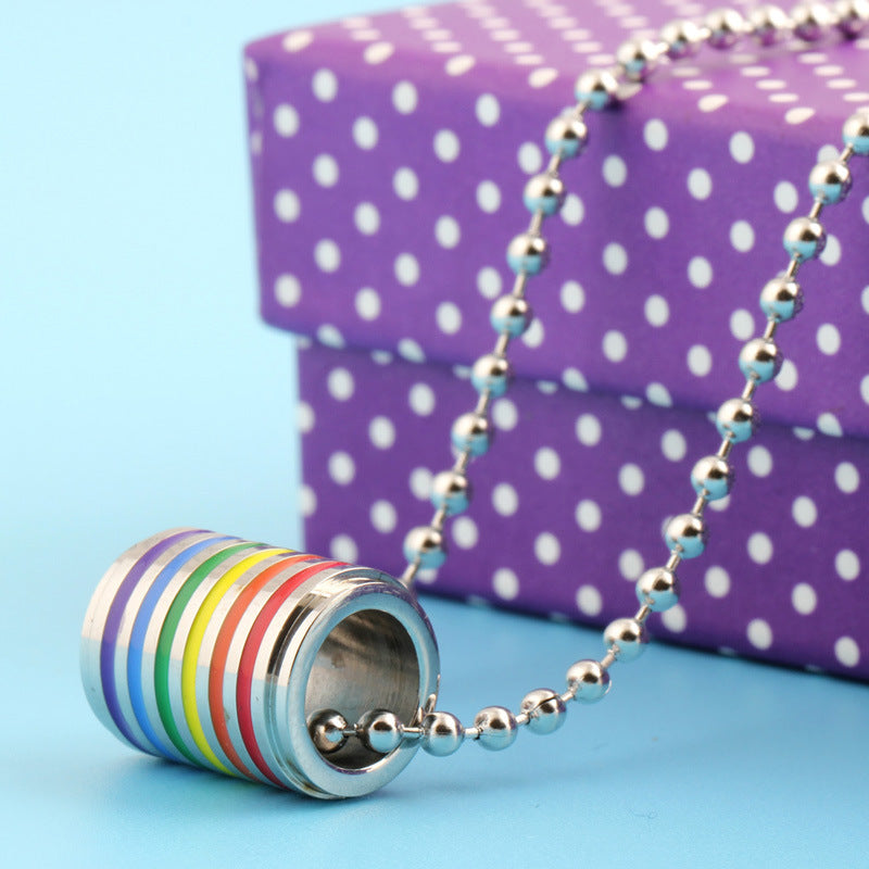 Damen Anhänger mit buntem Streifen-Design und eleganter Kugelkette Shop Nory