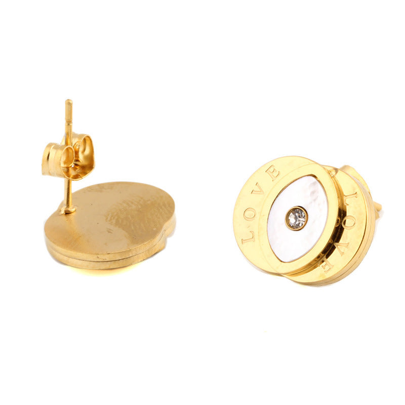 Damen Ohrstecker mit elegantem LOVE-Motiv und funkelnden Kristallen Shop Nory
