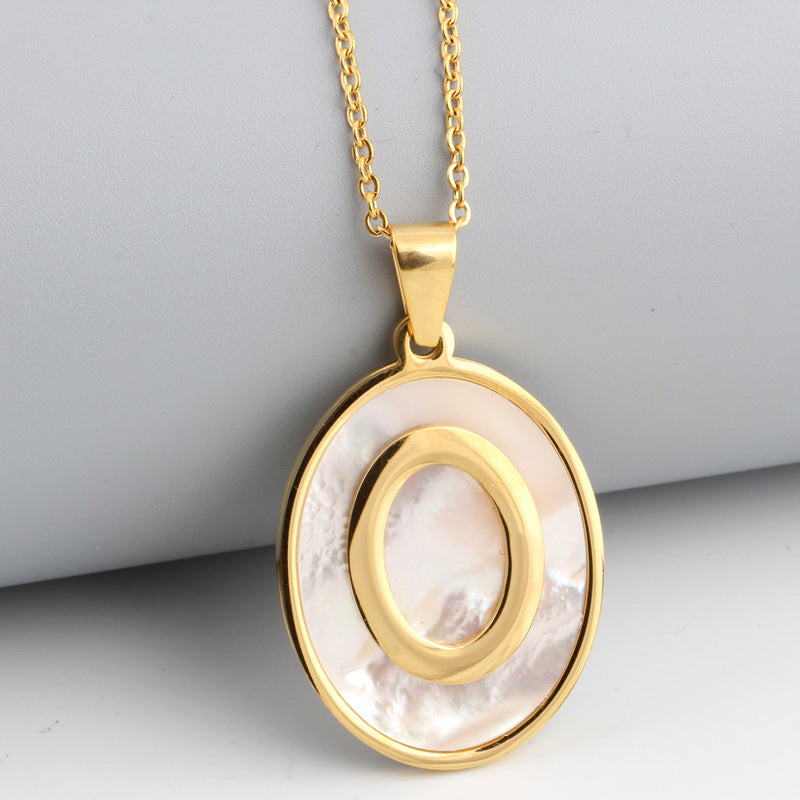 Damen Halskette mit extravaganten Muschel-Anhänger und feiner Gliederkette Shop Nory