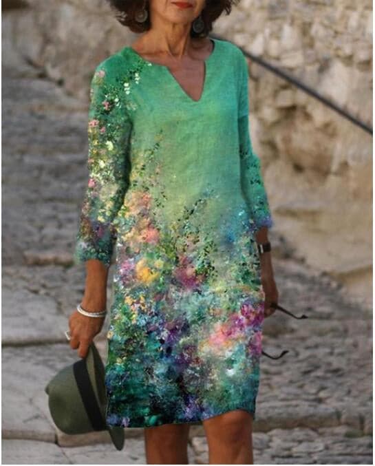 Hochwertige Kleider mit Designermotiven