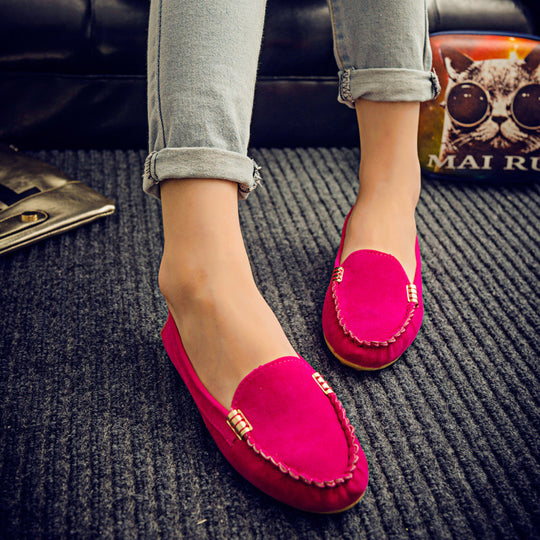 Damen Veloursleder-Mokassin mit profiliertem Gummisohlen-Design und Ziernaht Shop Nory
