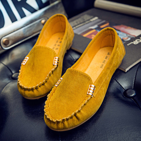 Damen Veloursleder-Mokassin mit profiliertem Gummisohlen-Design und Ziernaht Shop Nory
