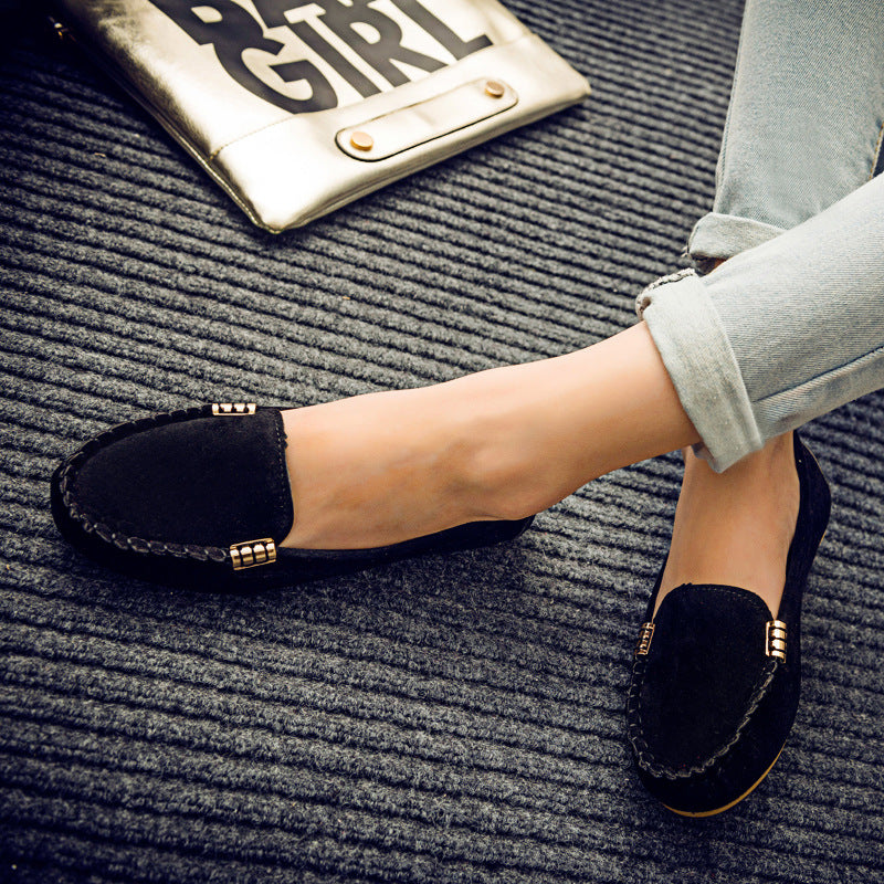 Damen Veloursleder-Mokassin mit profiliertem Gummisohlen-Design und Ziernaht Shop Nory