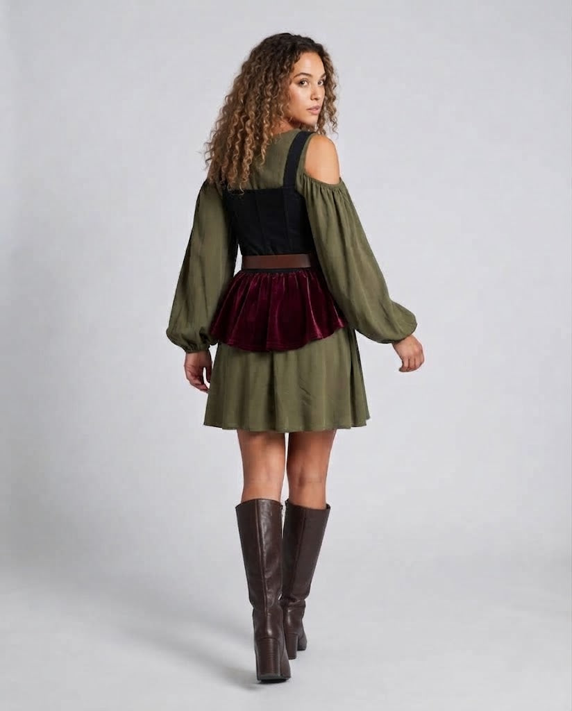 Frauen traditionelle Kleid mit Rüschendetails und figurbetontem Gürtel Shop Nory