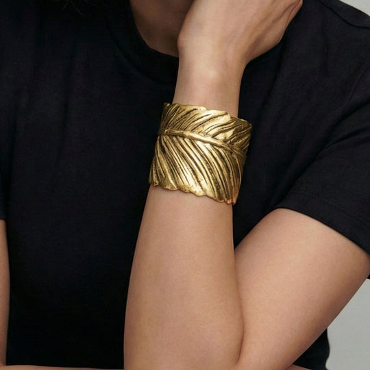 Damen Breites Armreif mit Strukturierter Oberfläche | Shop Nory