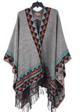 Gestrickter Poncho - Stilvoll & Warm