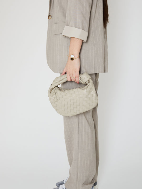 Stilvolle Weiße Damen Handtasche mit Geflochtenem Design
