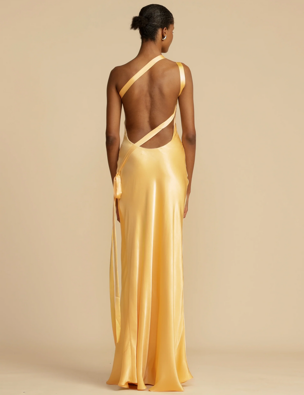 Satin Kleid - Luxus Glanz - Perfekt für Sommerveranstaltungen