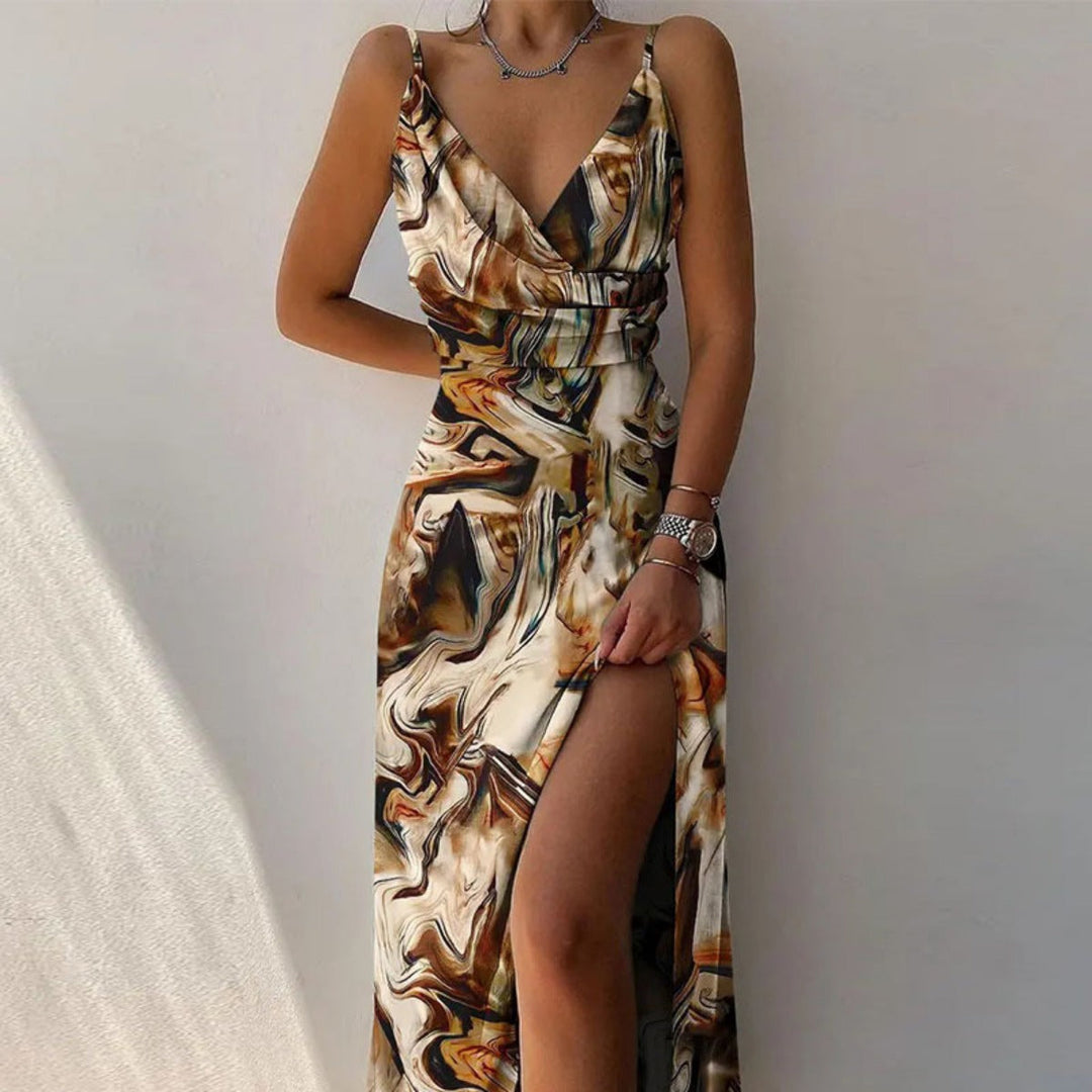 Kleid mit Hosenträgern und V-Ausschnitt mit geteiltem Print