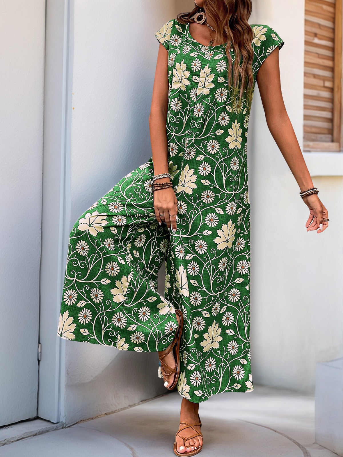 Lockerer Jumpsuit mit Blumendruck