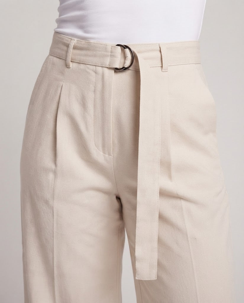 Damen Hochtaillierte weite Chinohose mit Bundfalten und Stoffgürtel Shop Nory