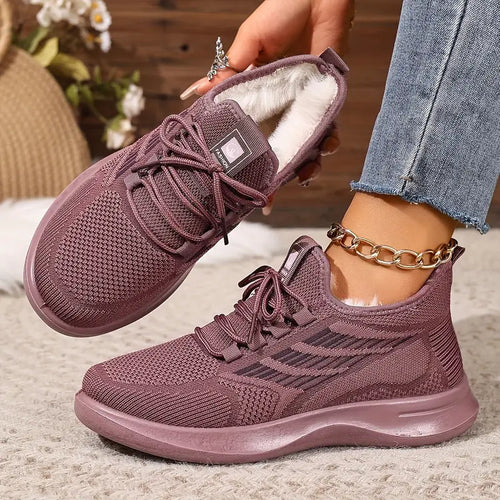 Bequeme Sportschuhe mit weichem Sohlenmaterial