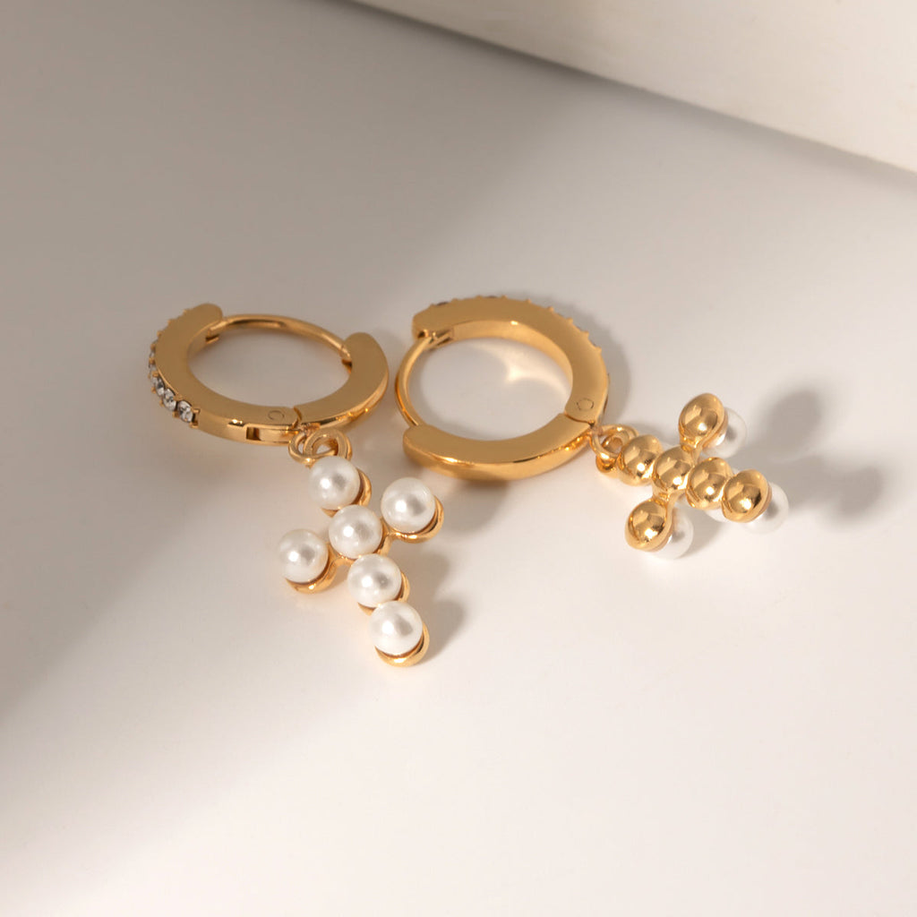 Ohrringe "Maria" mit Kreuzanhänger in Edelstahl - 18k vergoldet | Shop Nory