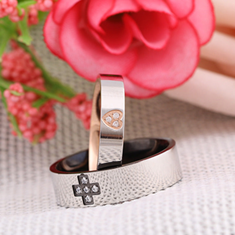 Damen Ring mit Herzmotiv und funkelnden Zirkonia Shop Nory