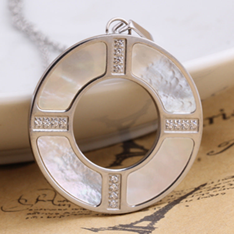 Damen Anhänger mit edlem Muscheldesign und funkelnden Steinen Shop Nory