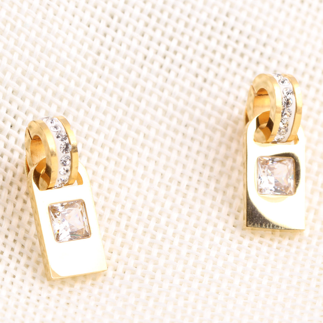 Damen elegante Ohrstecker mit funkelnden roten Steinen Shop Nory