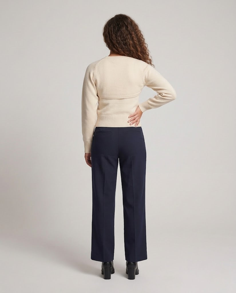 Damen Feinstrick-Pullover mit Cut-Out-Schulterdetail und tailliertem Rippbund Shop Nory