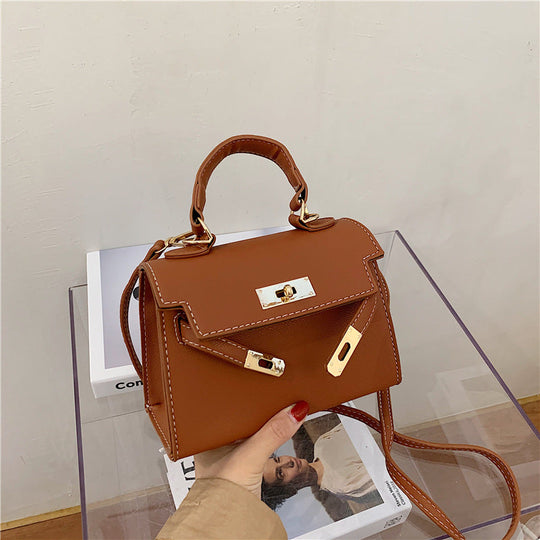 Eine Seitliche Schultertasche Im Western-Stil