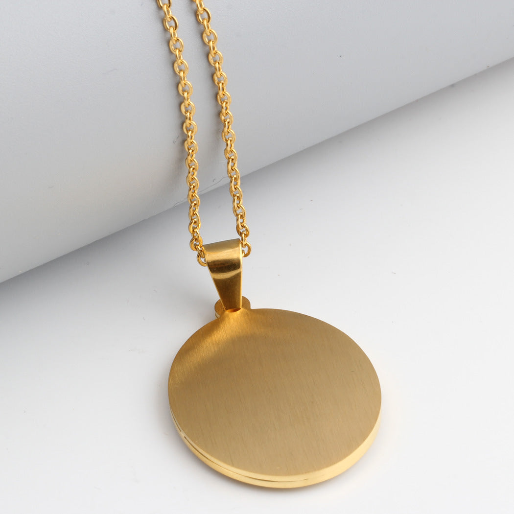 Damen Halskette mit extravaganten Muschel-Anhänger und feiner Gliederkette Shop Nory