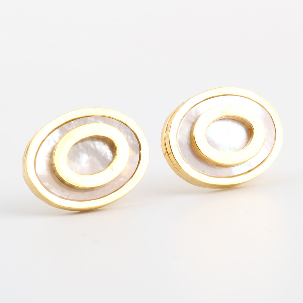 Damen Ohrstecker im modernen, ovalen Design mit zeitloser Eleganz Shop Nory