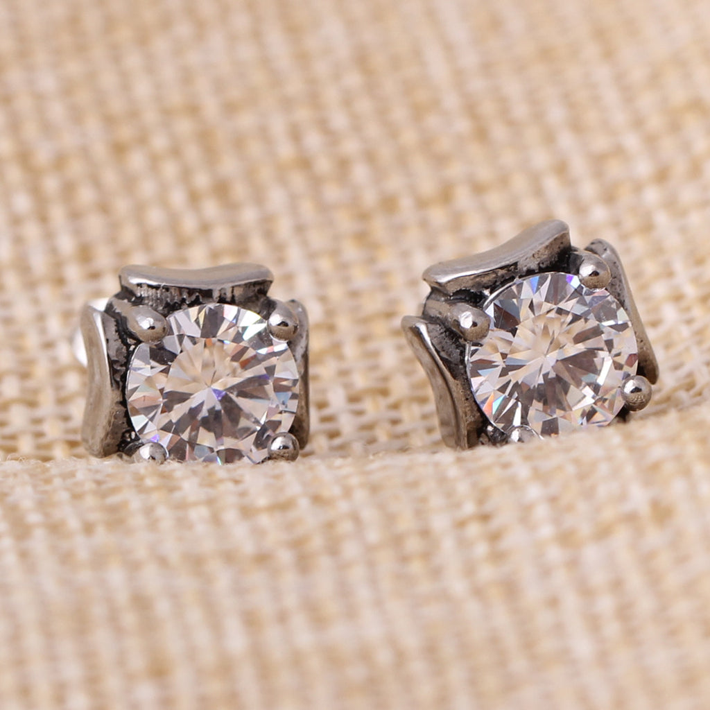 Damen Ohrstecker mit elegantem Zirkonia-Besatz Shop Nory