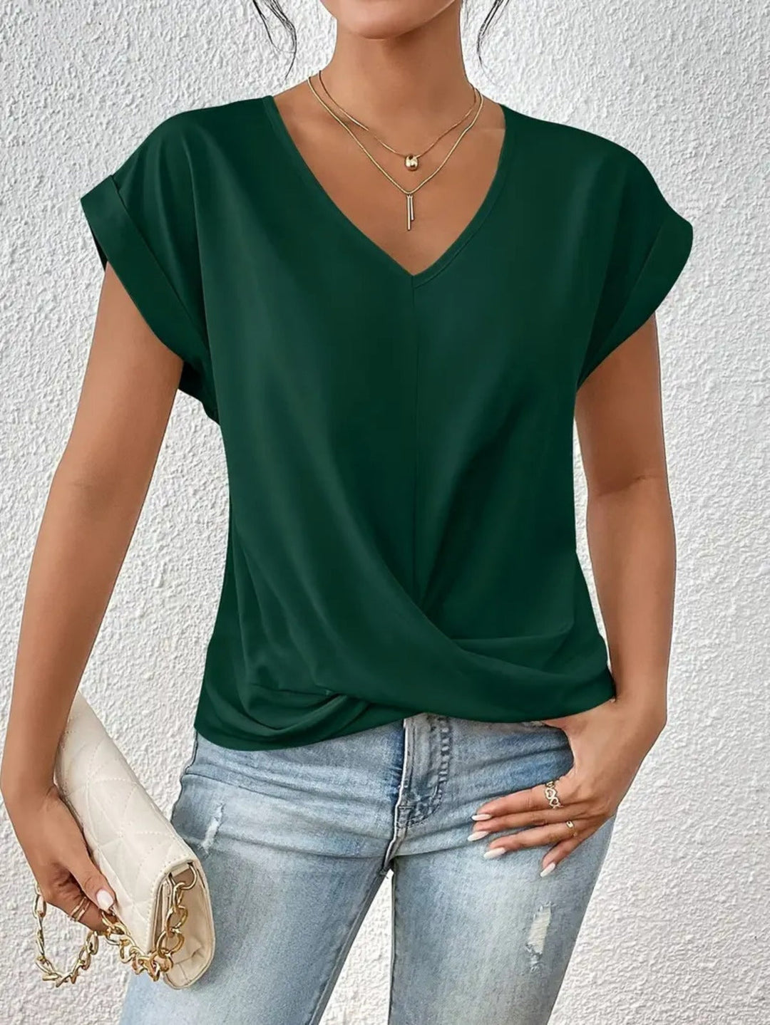 Einfarbiges T-Shirt mit V-Ausschnitt