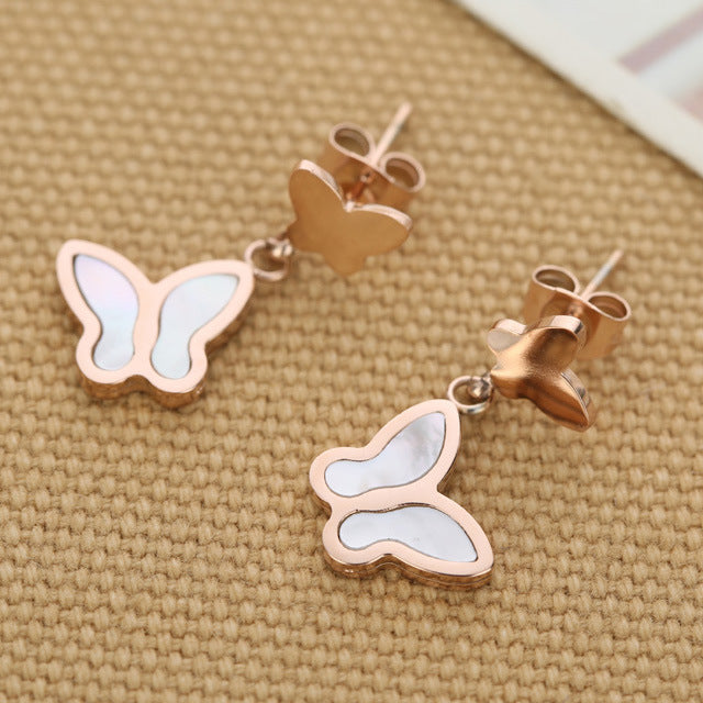 Damen Ohrhänger mit verspieltem Schmetterlingsdesign und elegantem Roségold-Shop Nory