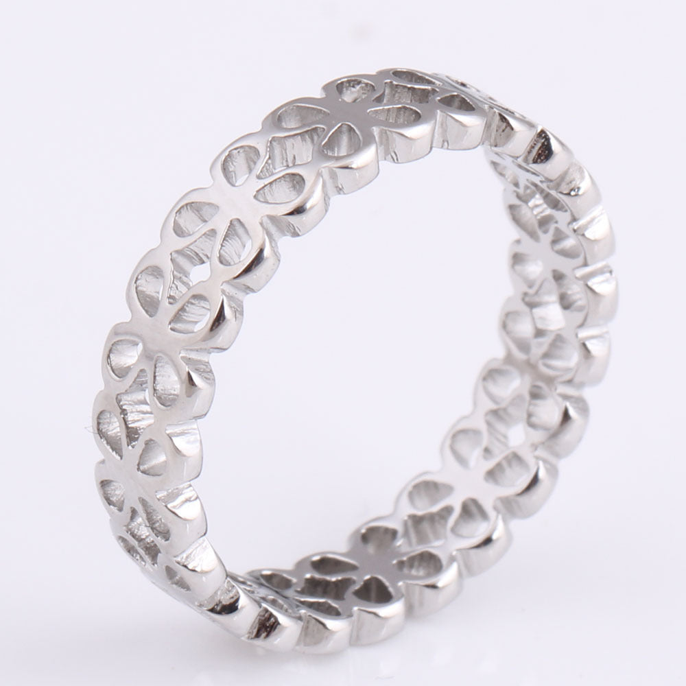 Damen Ring mit eleganten Herzmotiven Shop Nory