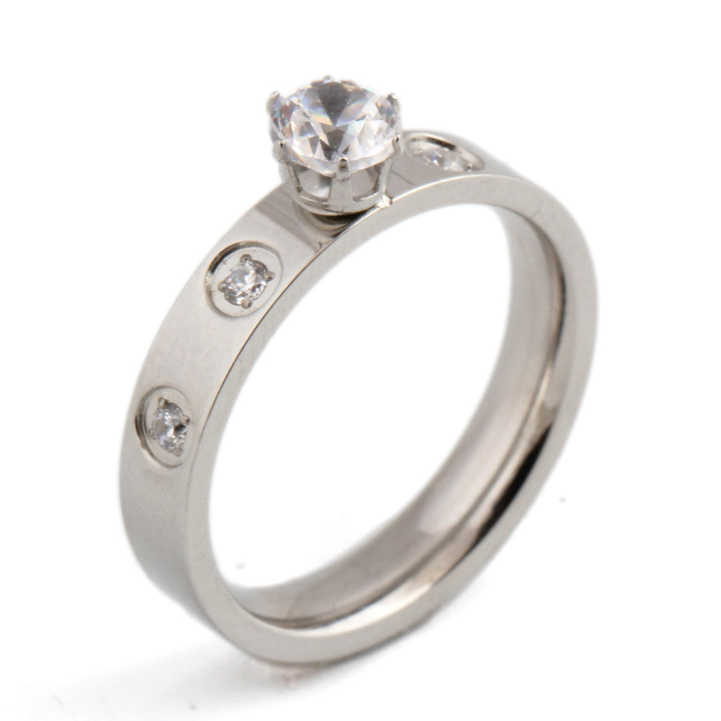 Damen Ring mit funkelndem Zirkonia-Besatz und modernem Design Shop Nory