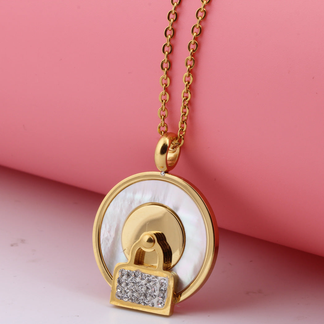 Damen Schmuckset mit glänzendem Anhänger und passenden Ohrringen Shop Nory