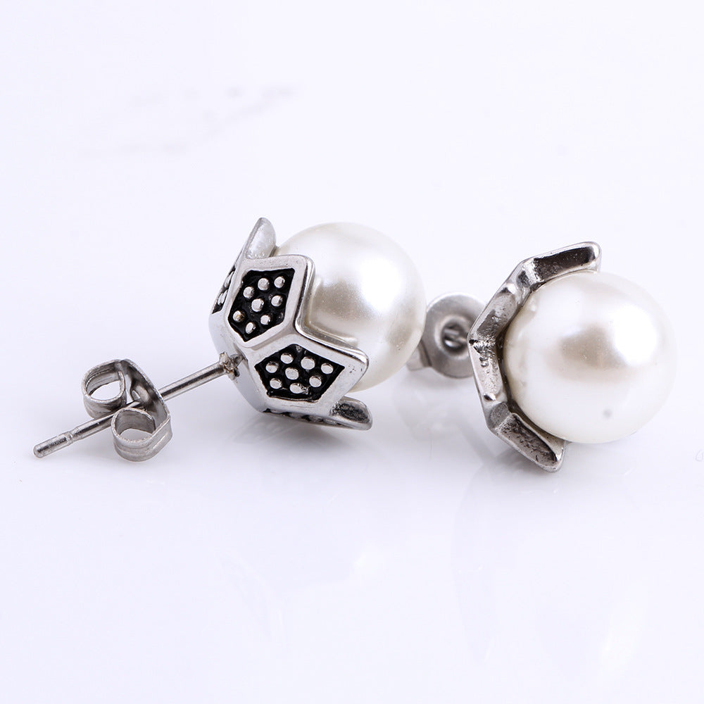 Damen Ohrstecker mit eleganten Perlen und zeitlosem Design Shop Nory