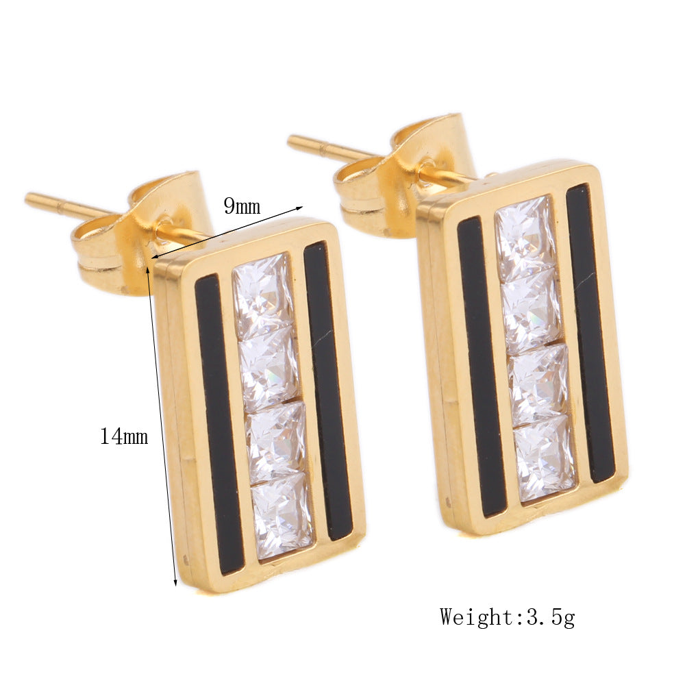 Damen Schmuckset mit funkelnden Zirkonia und eleganter schwarzer Akzentlinie Shop Nory