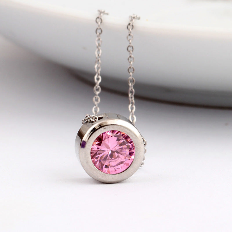 Damen Halskette mit funkelndem Zirkonia-Anhänger und eleganter Edelstahlkette Shop Nory
